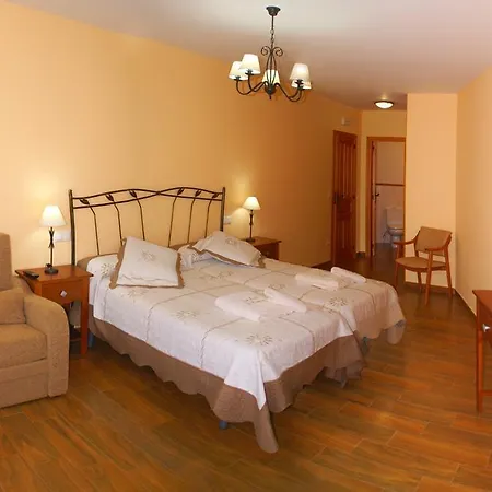 La Primavera Country house Nuez